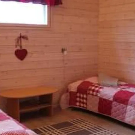 Holiday home Holiday Hopeakallio *